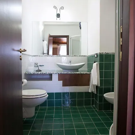 Salotto Di Athena فندق مبيت وإفطار 3*