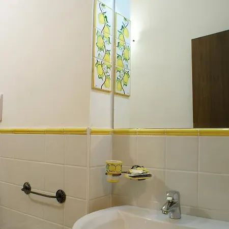 فندق مبيت وإفطار Salotto Di Athena أغريجنتو