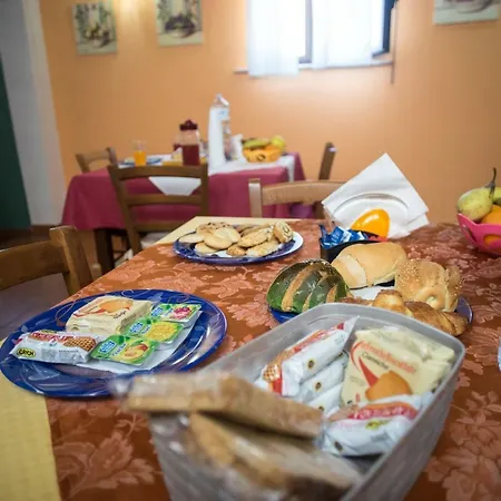 Salotto Di Athena Bed & Breakfast 4*