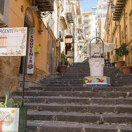Salotto Di Athena