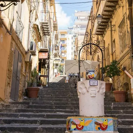 Salotto Di Athena فندق مبيت وإفطار 3*